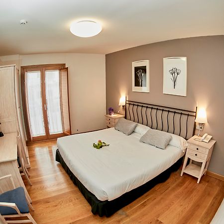 Hotel Casa Azcona Zizur Mayor Екстер'єр фото