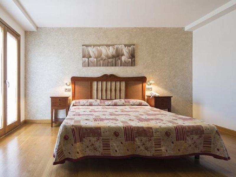 Hotel Casa Azcona Zizur Mayor Екстер'єр фото