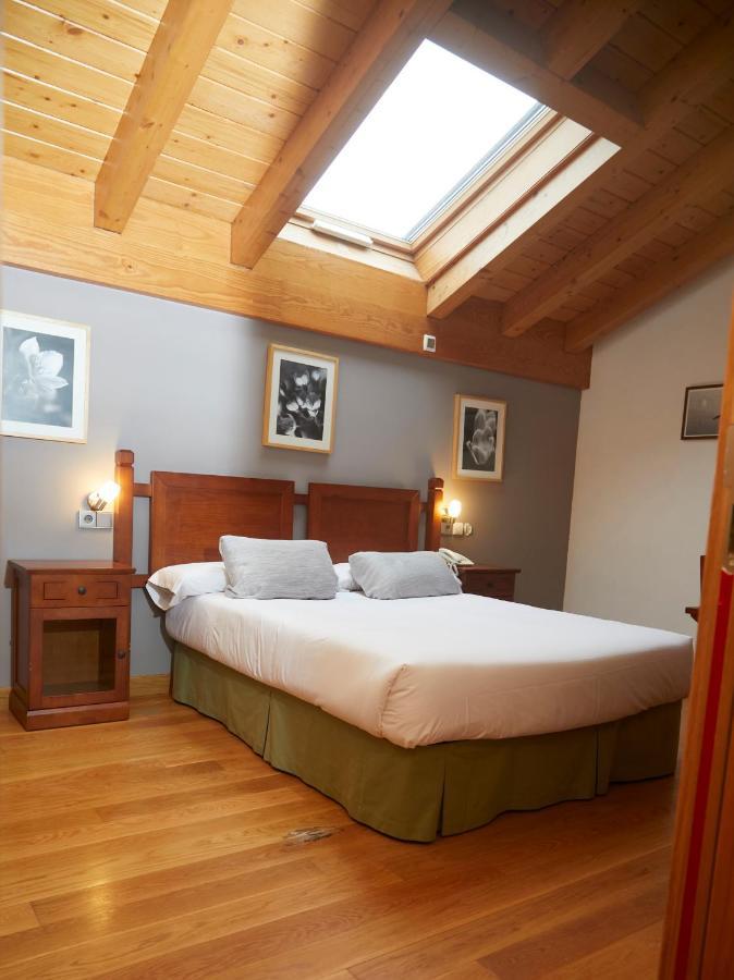 Hotel Casa Azcona Zizur Mayor Екстер'єр фото