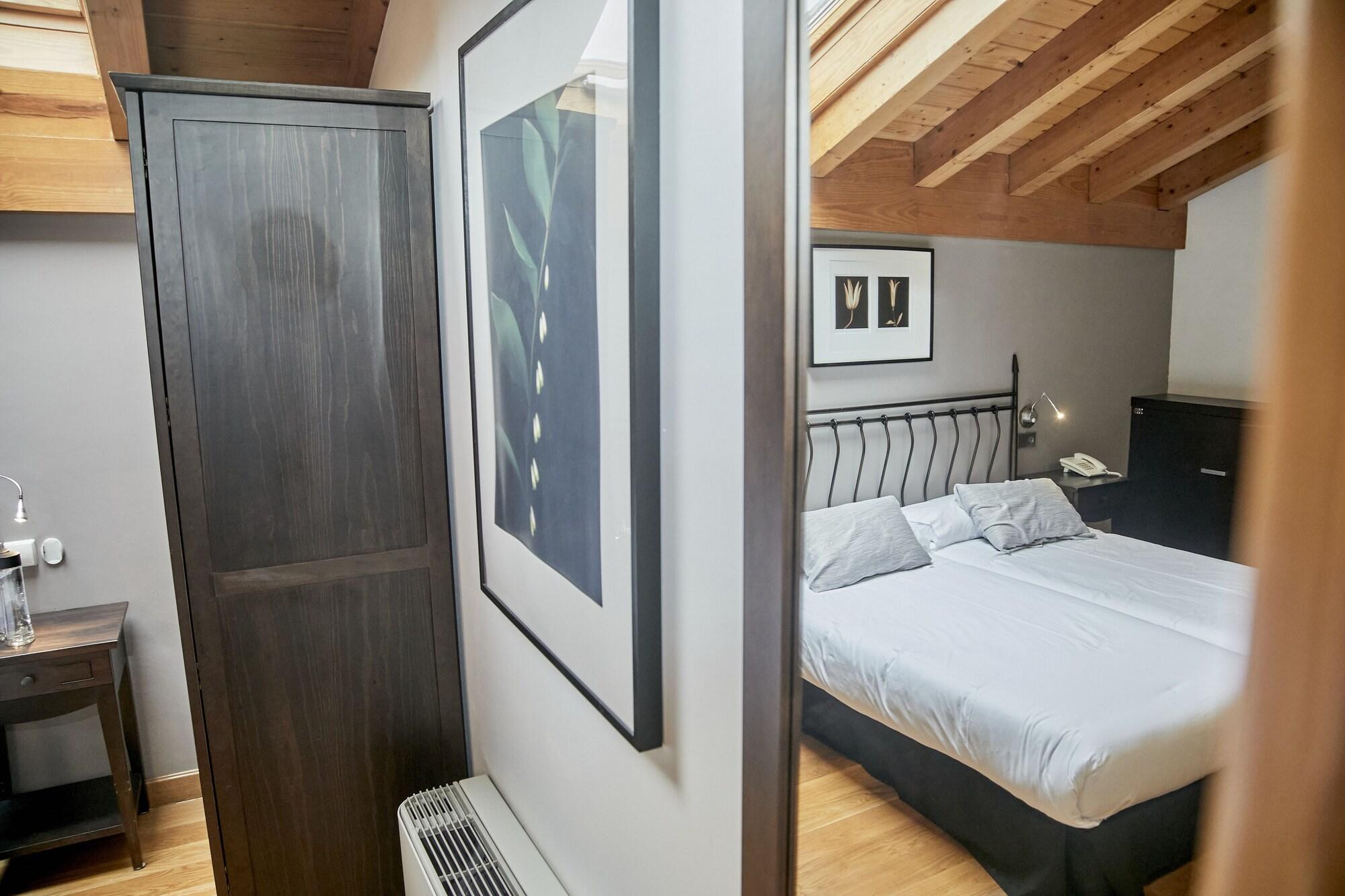 Hotel Casa Azcona Zizur Mayor Екстер'єр фото