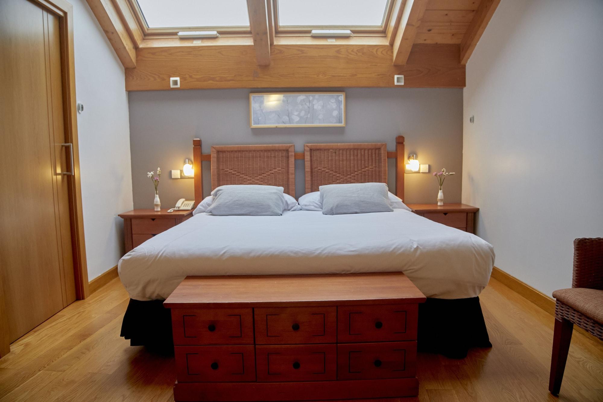 Hotel Casa Azcona Zizur Mayor Екстер'єр фото