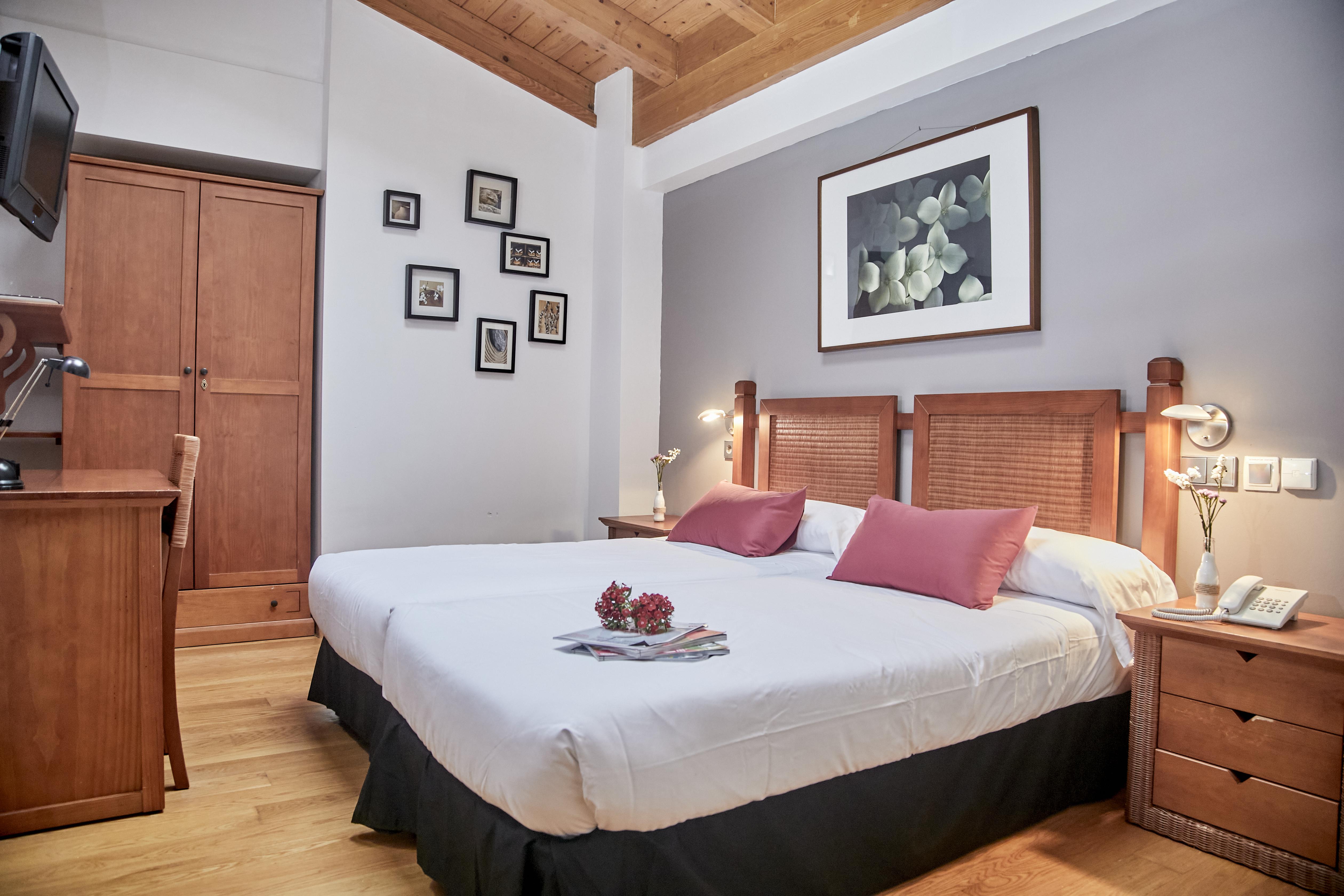 Hotel Casa Azcona Zizur Mayor Екстер'єр фото