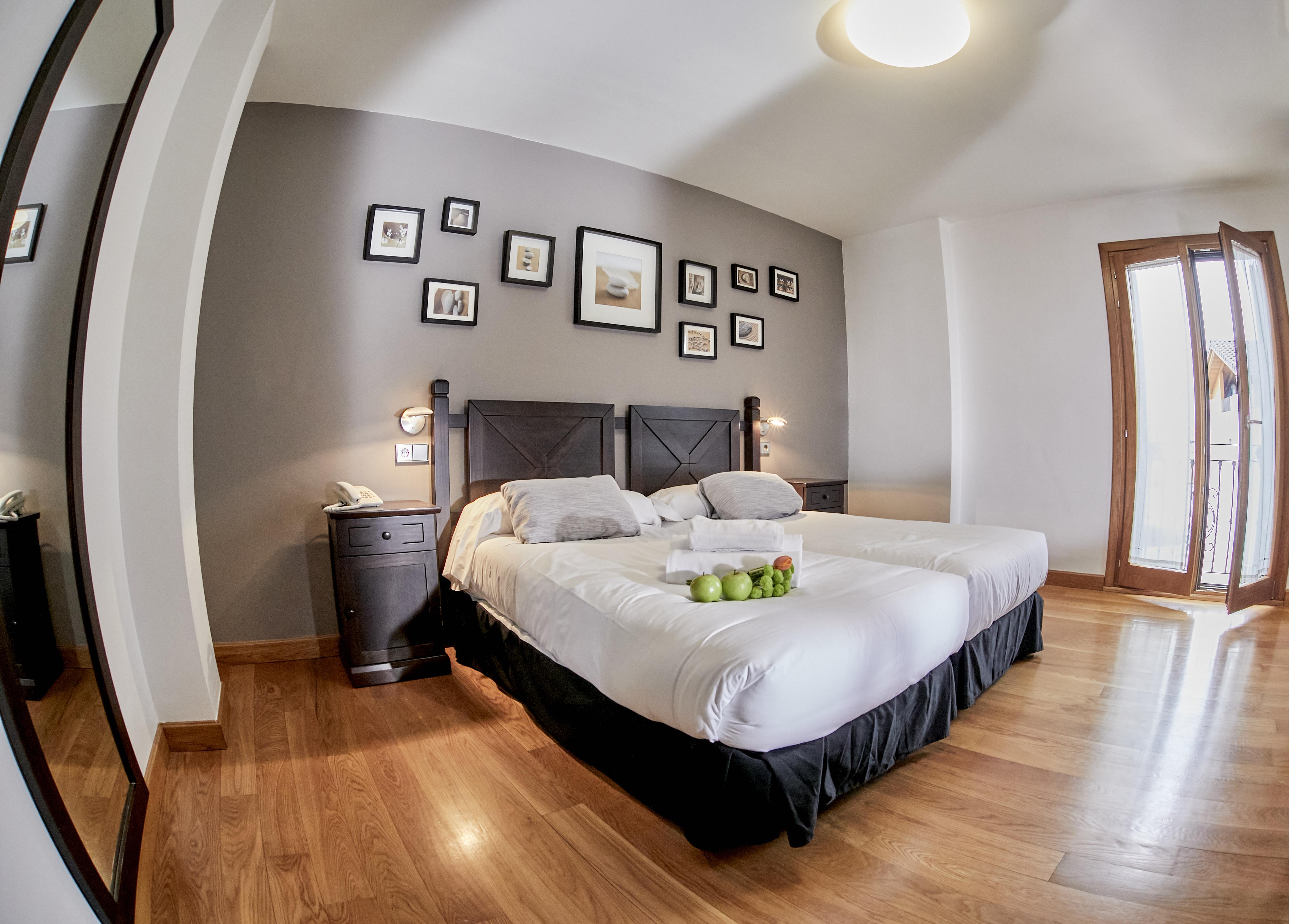 Hotel Casa Azcona Zizur Mayor Екстер'єр фото
